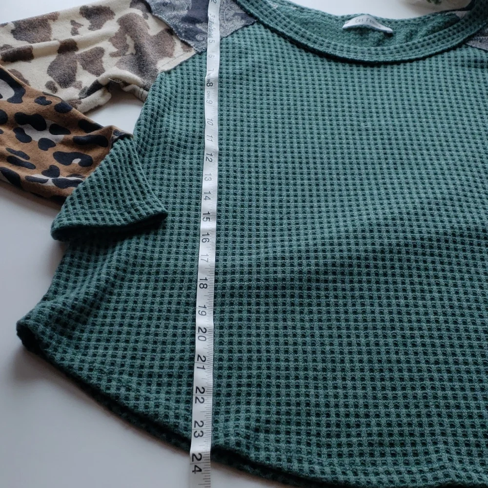 Ces Femme green waffle animal print color block long sleeve knit top small - Picture 7 of 7